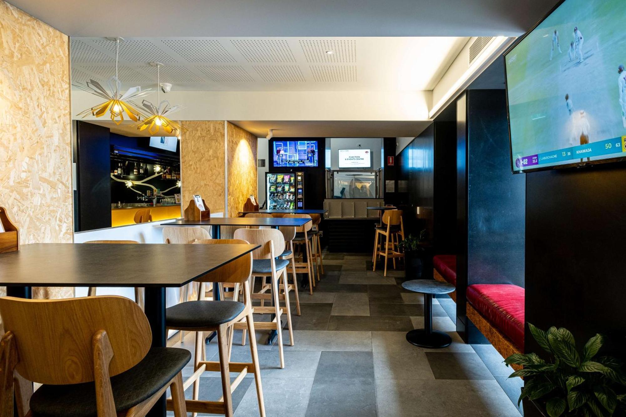 珀斯地铁酒店 外观 照片